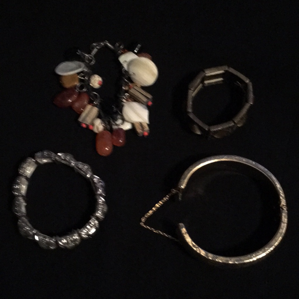 4 Bracelets - Assorted